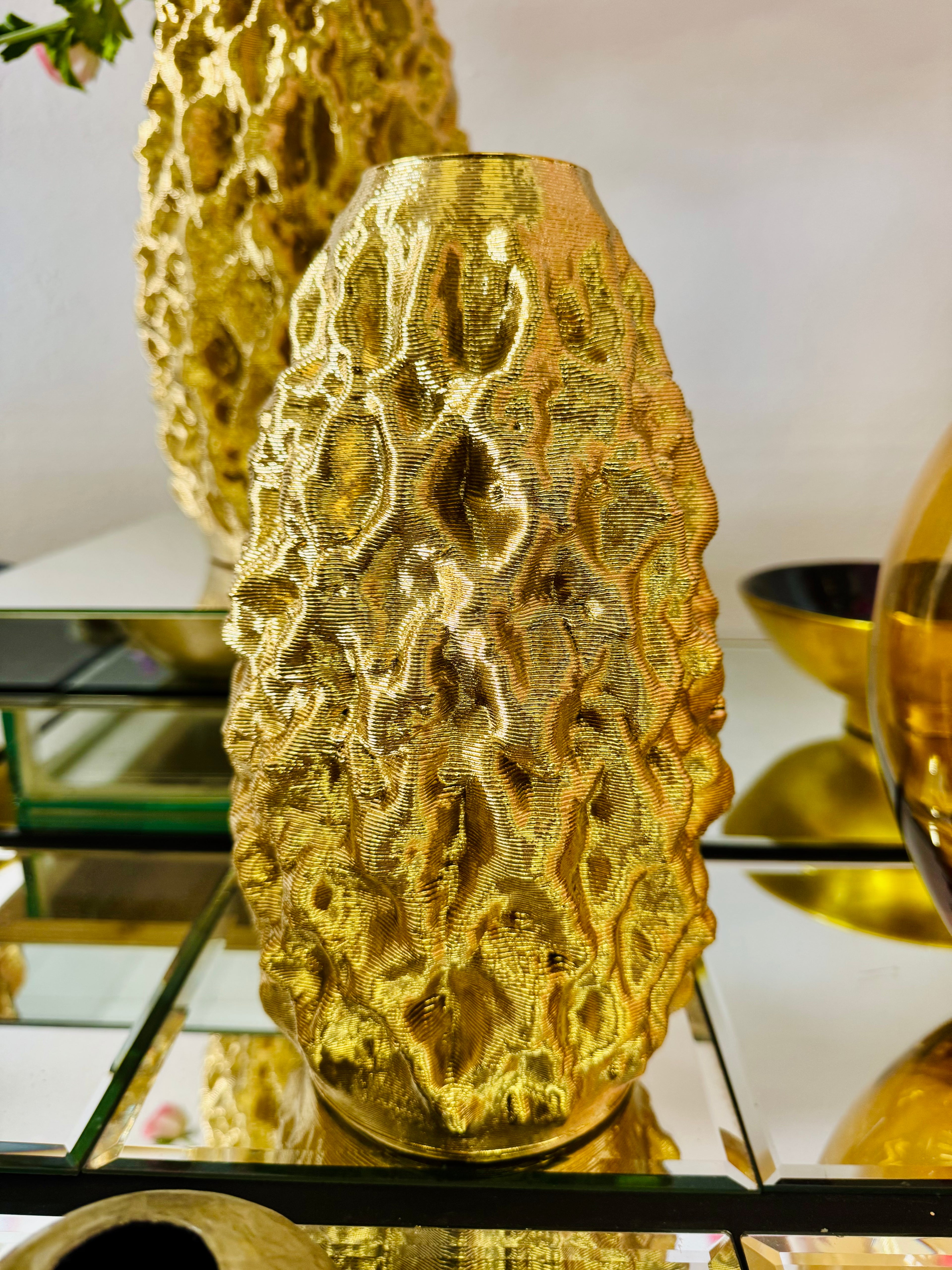 Vaso “corteccia” ceramica stampa 3D colore oro | Tono su Tono